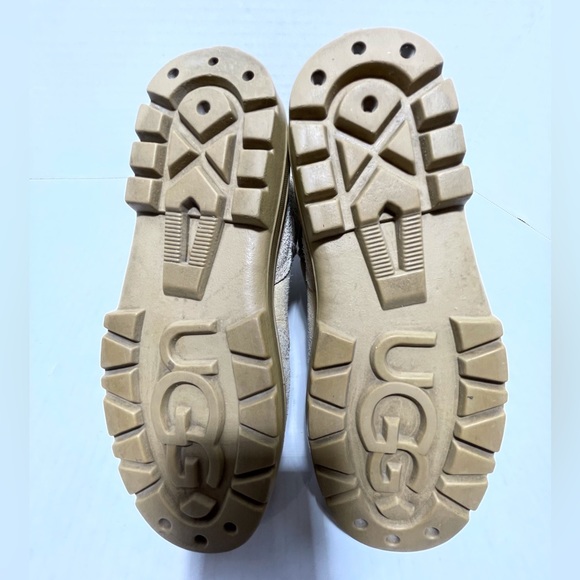 UGG Australia 5340 Tall Braid Winter Boots - Picture 12 of 14